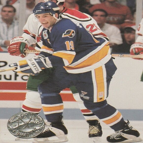 Brendan Shanahan Hockey Card Collection - Picture 4 of 5